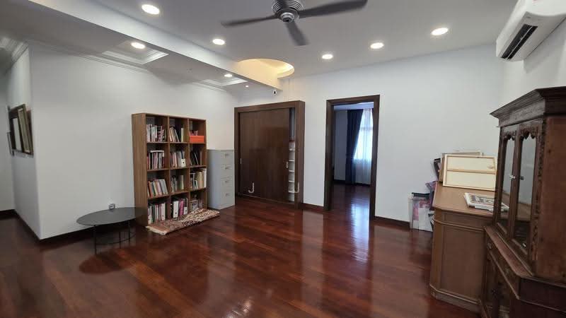 Bungalow House untuk Dijual di Kota Kemuning (Shah Alam) - J J - PropertyGuru.com.my