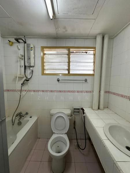 Pangsapuri untuk Disewa di Menara Pelangi - Dante Leong Zhenwen - Bathroom - PropertyGuru.com.my
