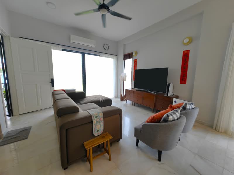 3-storey Terraced House for Sale in Taman Esplanad (Bukit Jalil) - Mak Oliver - Living Room - PropertyGuru.com.my