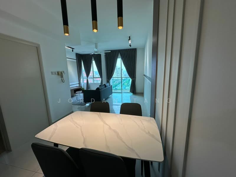 Kediaman Servis untuk Disewa di Solaris Dutamas - Jordan Tang - Living Room - PropertyGuru.com.my