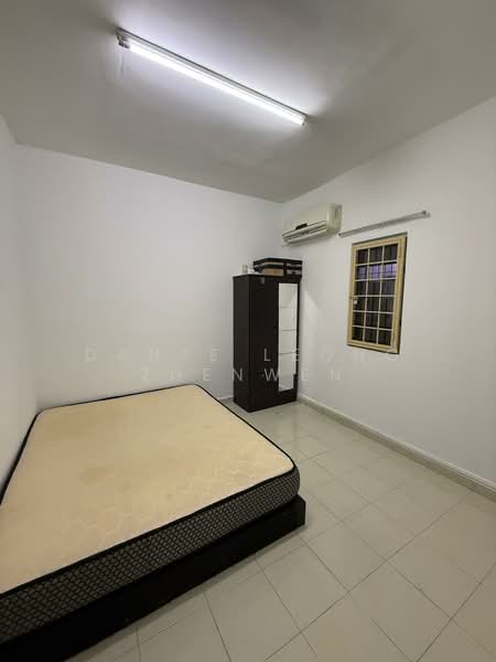 Condominium for Rent at Endah Regal Condominium - Dante Leong Zhenwen - Bedroom - PropertyGuru.com.my