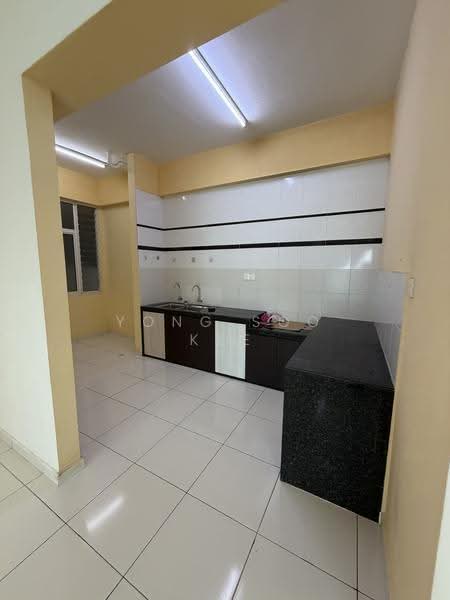 Condominium for Rent at Spectrum Residence (Alam Permai) - Yong Soo Kee - Kitchen - PropertyGuru.com.my