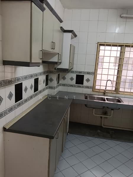 For Rent - Avant Court Condominium