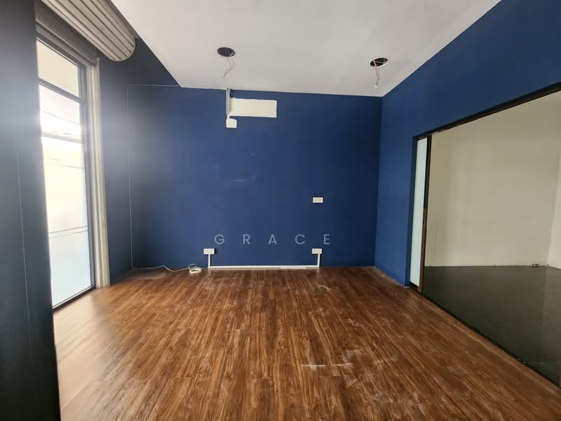 Kedai untuk Dijual di Petaling Jaya (Selangor) - Grace Tan - Interior - PropertyGuru.com.my
