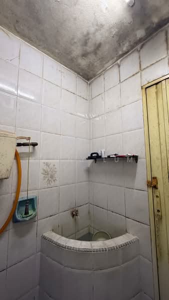 Rumah Teres 2-Tingkat untuk Dijual di Taman Sri Puchong (Puchong) - Vanny Lum - Bathroom - PropertyGuru.com.my