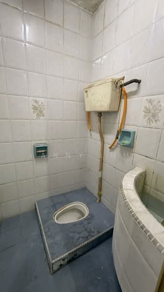 Rumah Teres 2-Tingkat untuk Dijual di Taman Sri Puchong (Puchong) - Vanny Lum - Bathroom - PropertyGuru.com.my
