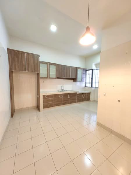2.5-storey Terraced House for Rent in Taman Esplanad (Bukit Jalil) - Mak Oliver - Kitchen - PropertyGuru.com.my