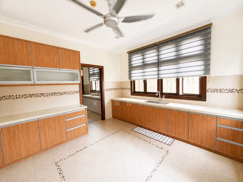 Rumah Banglo untuk Dijual di Seksyen U1 (Glenmarie) - Kenny Chua - Kitchen - PropertyGuru.com.my
