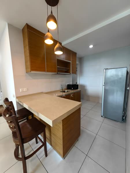 Condominium for Rent at The Treez Jalil Residen - Mak Oliver - Kitchen - PropertyGuru.com.my
