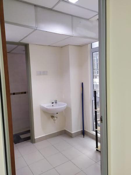 Office for Rent in Puchong (Selangor) - Lee Thai Chung - Interior - PropertyGuru.com.my