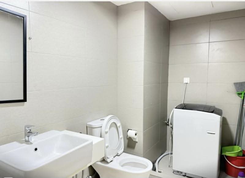Service Residence for Sale at EkoCheras Service Residences - Remus . - Bathroom - PropertyGuru.com.my