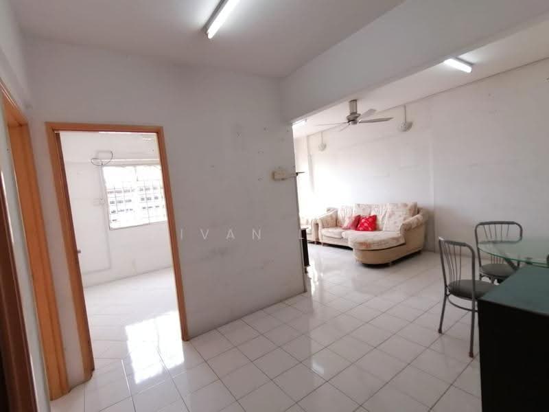 Apartment for Sale at Pangsapuri Vista Serdang - Ivan Lee CR - Living Room - PropertyGuru.com.my
