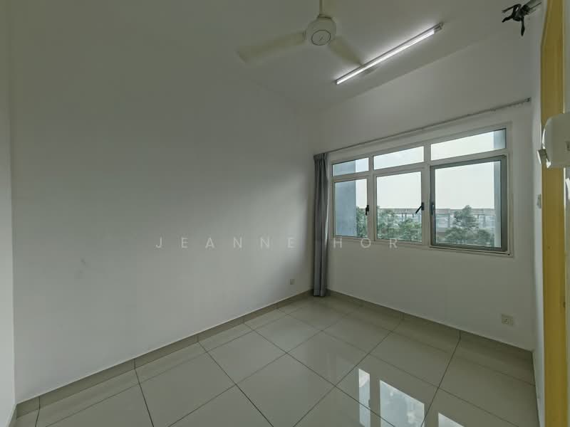 Condominium for Sale at La Thea Residences - Jeanne Hor - Bedroom 3 - PropertyGuru.com.my