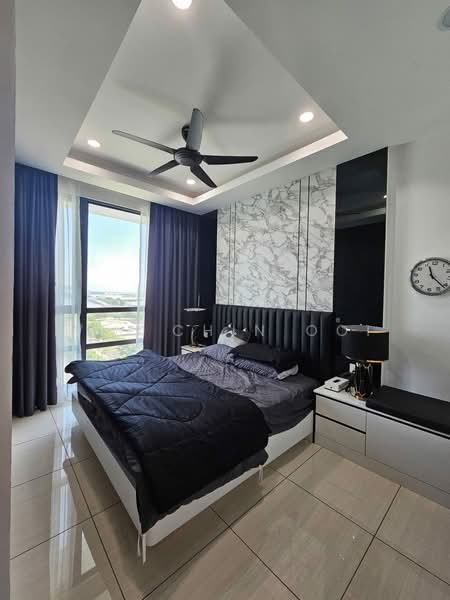 Condominium for Rent at Queens Residences Q1 @ Queens Waterfront - Wei Chin Ooi - Master Bedroom - PropertyGuru.com.my