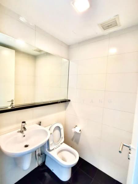 Kondominium untuk Dijual di Kiaraville - Jordan Tang - Bathroom - PropertyGuru.com.my