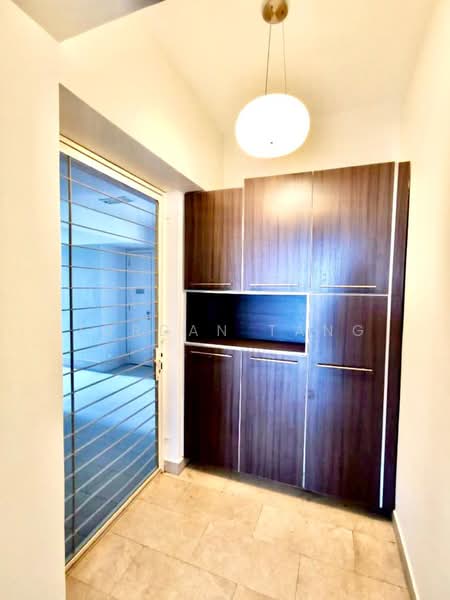 Kondominium untuk Dijual di Kiaraville - Jordan Tang - Entrance - PropertyGuru.com.my