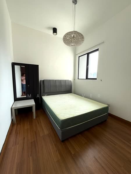Condominium for Sale at KM1 West - Mak Oliver - Bedroom - PropertyGuru.com.my
