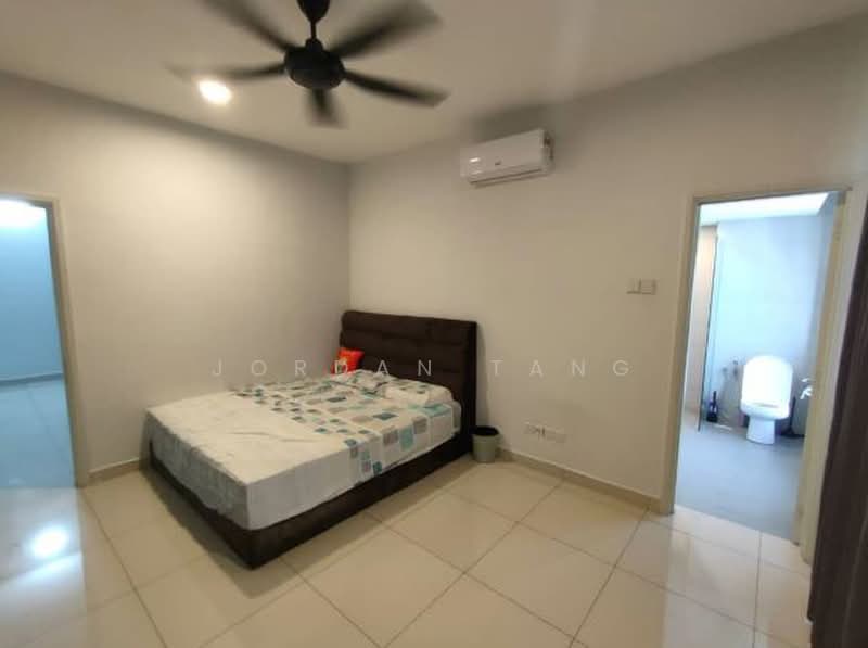 Kediaman Servis untuk Dijual di Sfera Residency - Jordan Tang - Bedroom - PropertyGuru.com.my