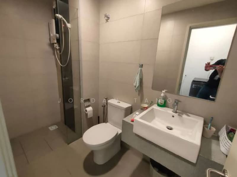 Kediaman Servis untuk Dijual di Sfera Residency - Jordan Tang - Bathroom - PropertyGuru.com.my