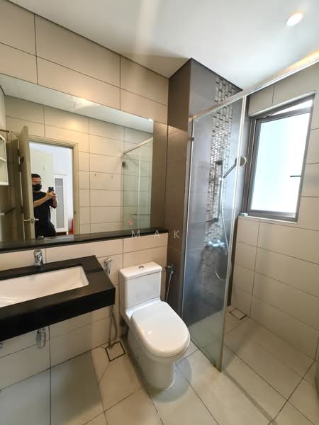 Condominium for Sale at KM1 East - Mak Oliver - Bathroom - PropertyGuru.com.my