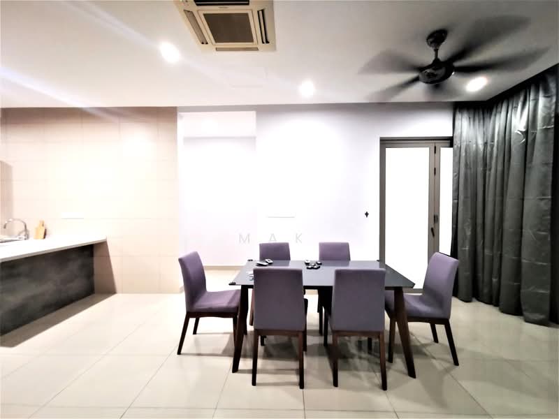 Condominium for Sale at KM1 East - Mak Oliver - Dining Room - PropertyGuru.com.my