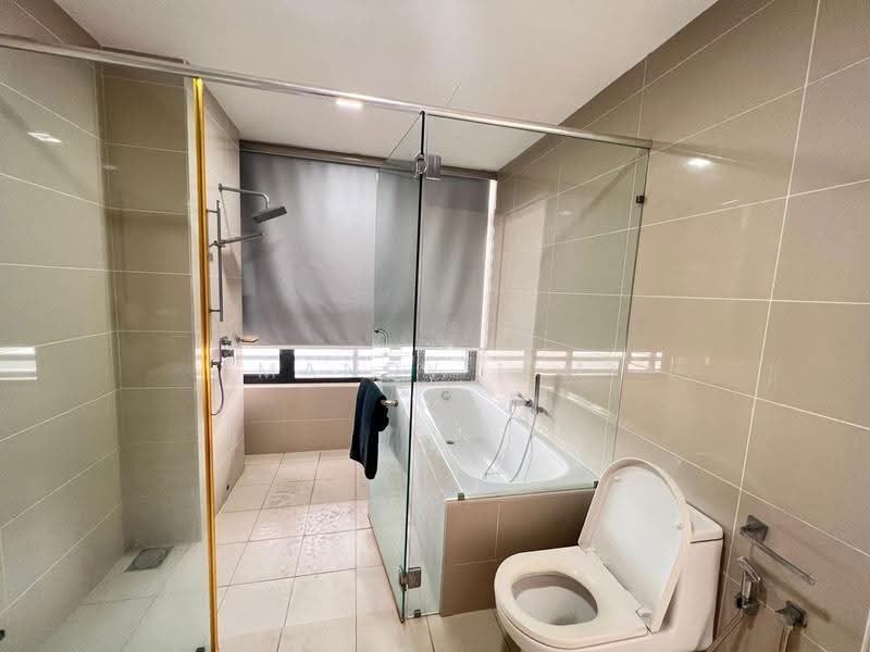 Kondominium untuk Dijual di Mirage By The Lake - Mandy Lim - Bathroom - PropertyGuru.com.my
