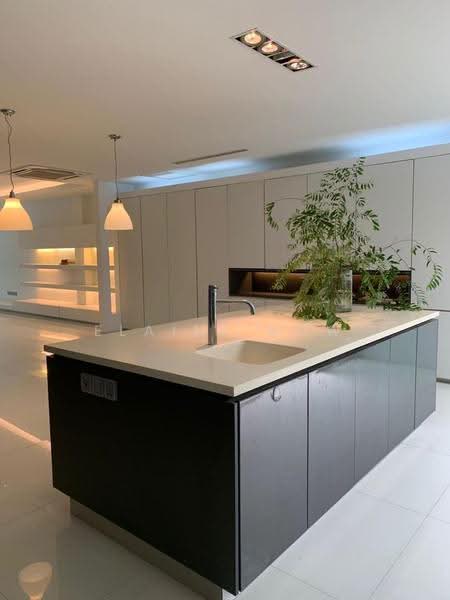 Rumah Teres 3-Tingkat untuk Dijual di Bukit Damansara (Damansara Heights) - Elaine Kow - Kitchen - PropertyGuru.com.my