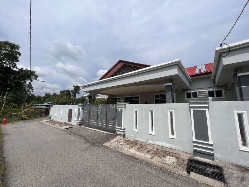 Rumah Berkembar untuk Dijual di Muar (Muar) - M Jamil Ali - PropertyGuru.com.my