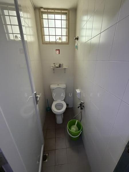 Shop for Rent in Bandar Bukit Raja (Klang) - See Yau Lee - Bathroom - PropertyGuru.com.my