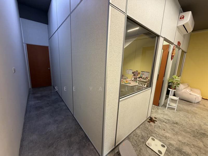 Shop for Rent in Bandar Bukit Raja (Klang) - See Yau Lee - Interior - PropertyGuru.com.my