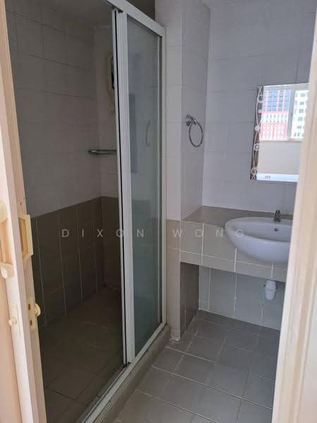 Service Residence for Rent at Wisma Cosway (Wisma Stephens) - Dixon Wong - Bathroom - PropertyGuru.com.my