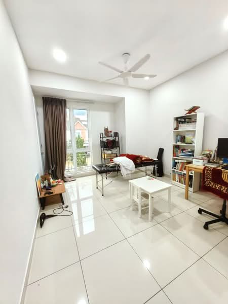 2-storey Terraced House for Sale in Rawang (Selangor) - Vivian Lee - Study - PropertyGuru.com.my