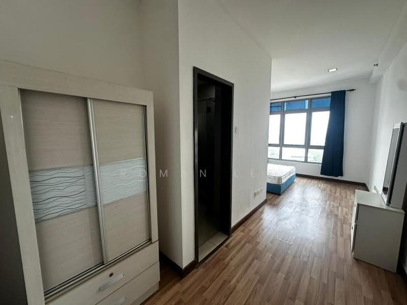 Condominium for Rent at Shaftsbury Residence - Roman Lee - Bedroom - PropertyGuru.com.my