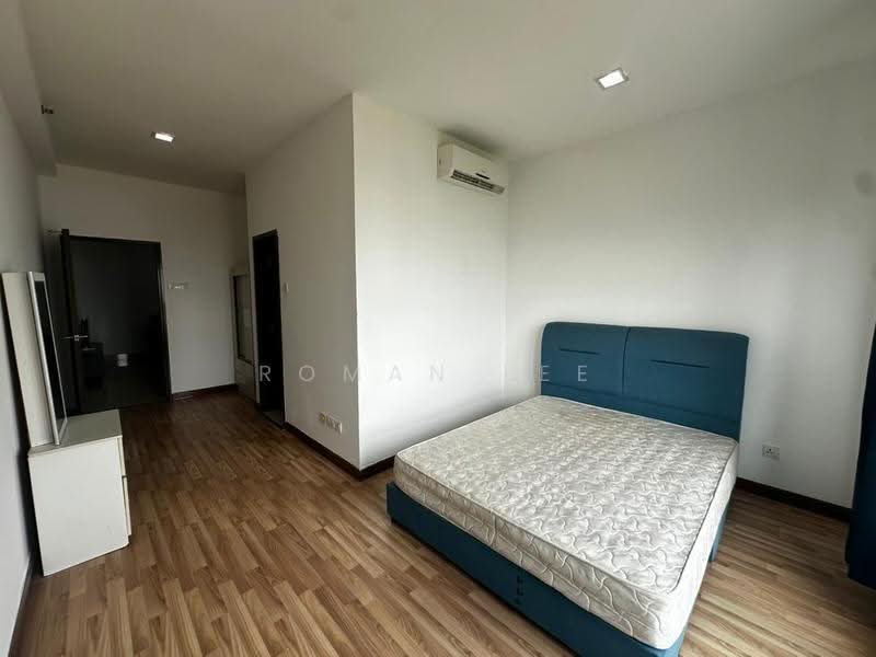 Condominium for Rent at Shaftsbury Residence - Roman Lee - Bedroom - PropertyGuru.com.my