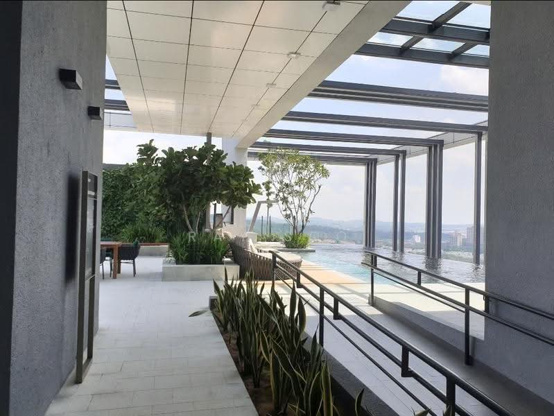 Kediaman Servis untuk Disewa di Ativo Suites @ Damansara Avenue - Ray Soo - Pool - PropertyGuru.com.my