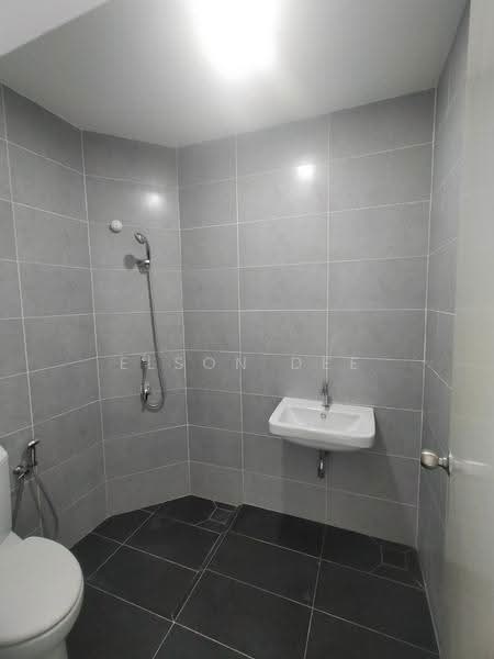 2-storey Terraced House for Sale in Bandar Cassia (Batu Kawan) - Elson Dee - Bathroom - PropertyGuru.com.my