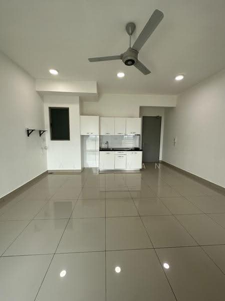 Kediaman Servis untuk Dijual di Cybersquare - Alan Wan - Kitchen - PropertyGuru.com.my