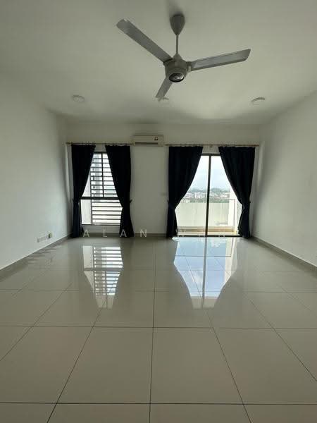 Kediaman Servis untuk Dijual di Cybersquare - Alan Wan - Living Room - PropertyGuru.com.my