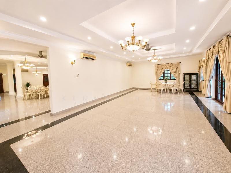 Bungalow House for Sale in Glenmarie Court (Glenmarie) - Kenny Chua - Dining Room - PropertyGuru.com.my