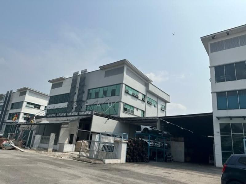 Kilang untuk Disewa di Taman Perindustrian Bukit Serdang (Seri Kembangan) - Shaun Lee - Exterior - PropertyGuru.com.my