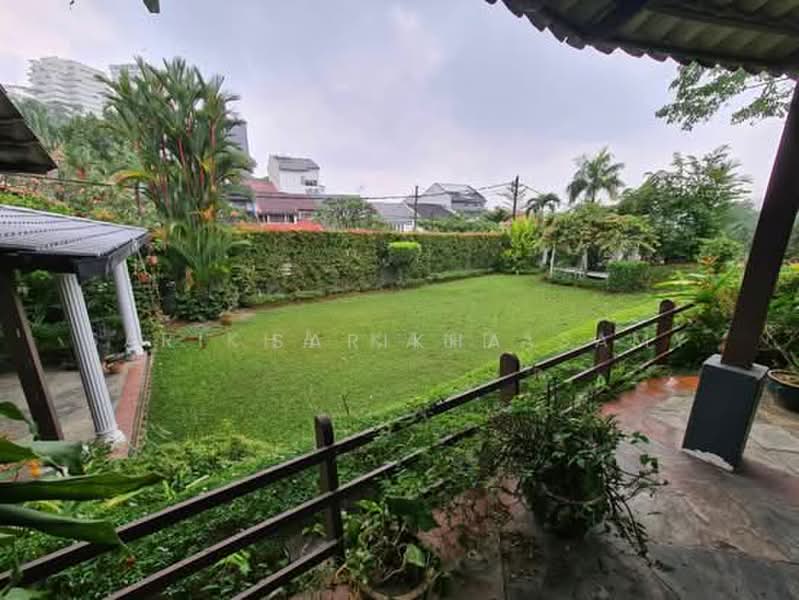 Bungalow House for Rent in Bukit Bandaraya (Bangsar) - Sarikha Kandasamy - Garden - PropertyGuru.com.my