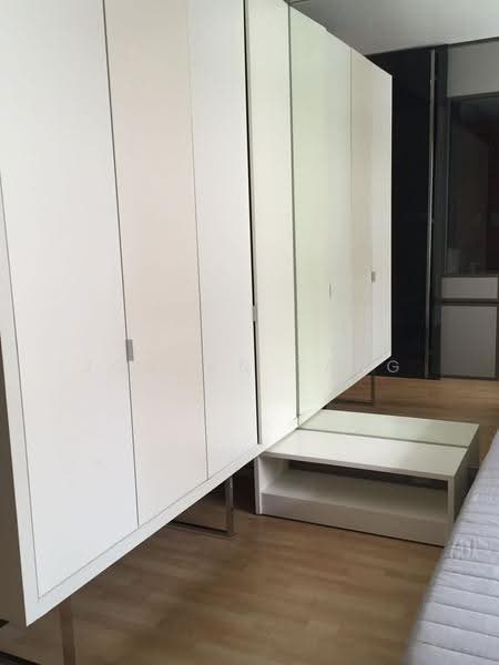 Kediaman Servis untuk Dijual di Verve Suites - Jordan Tang - Bedroom - PropertyGuru.com.my