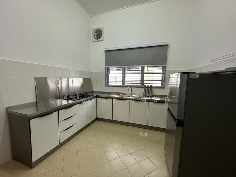 1-storey Terraced House for Rent in Seremban 2 Heights (Seremban 2) - Carine Tham - Kitchen - PropertyGuru.com.my