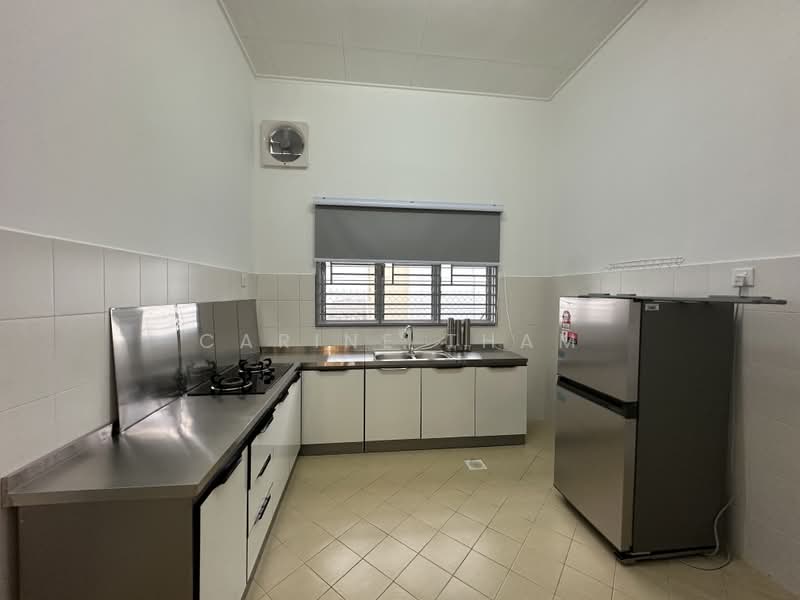 1-storey Terraced House for Rent in Seremban 2 Heights (Seremban 2) - Carine Tham - Kitchen - PropertyGuru.com.my