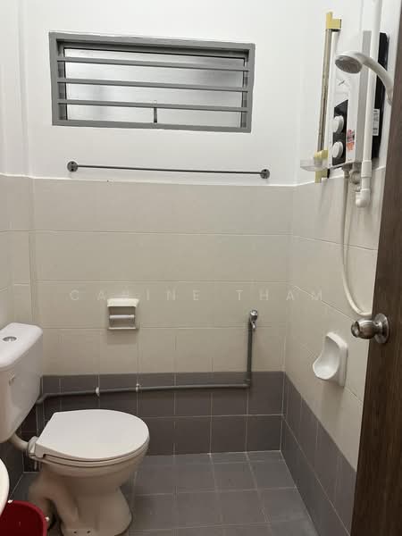 1-storey Terraced House for Rent in Seremban 2 Heights (Seremban 2) - Carine Tham - Bathroom - PropertyGuru.com.my