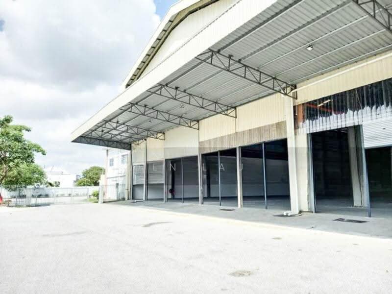 Warehouse for Rent in Seksyen 33 (Shah Alam) - Jen Lau - Exterior - PropertyGuru.com.my