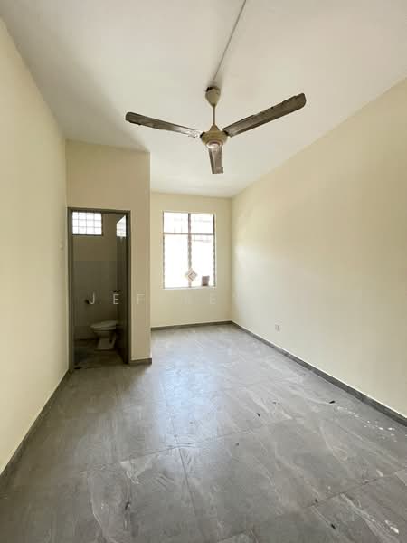 Rumah Teres 2 Tingkat untuk Dijual di Damansara Damai (Selangor) - Jeffrey Ee - PropertyGuru.com.my