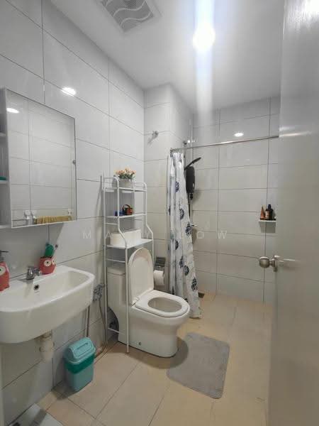 Service Residence for Sale at Amber Cove - Mary Low - Bathroom - PropertyGuru.com.my