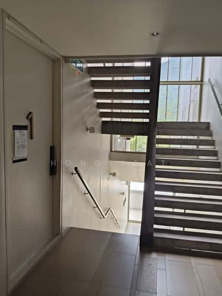Kondominium untuk Dijual di By The Sea - Hong Keat Ooi - Entrance - PropertyGuru.com.my