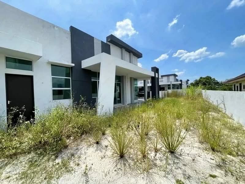 Semi-Detached House for Sale in Tasek Garden Residence Klebang (Ipoh) - Eric Khor - PropertyGuru.com.my